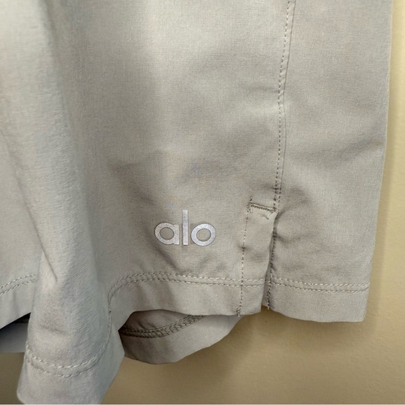 ALO Men’s 7” Repetition Short Light Gray Drawstring M - Picture 2 of 9